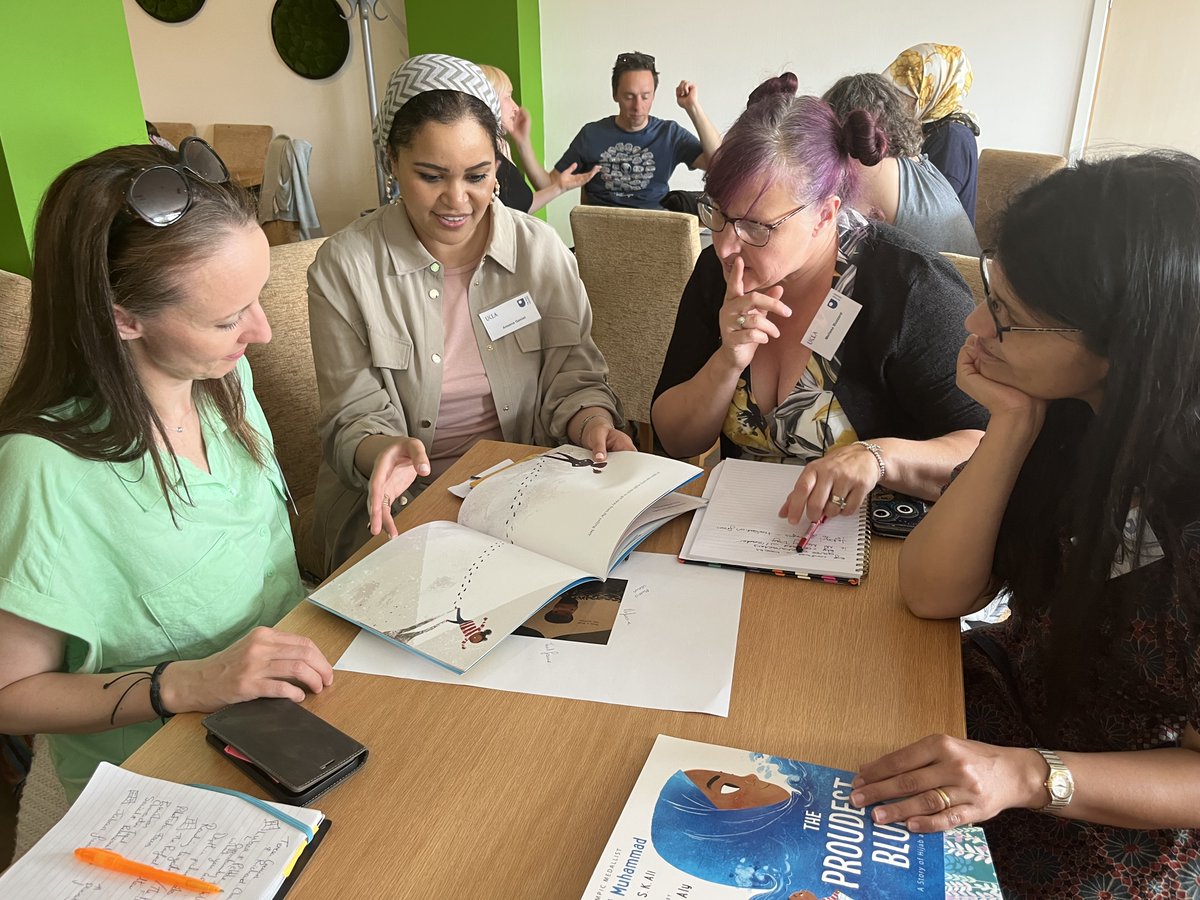 Teresa Cremin (@teresacremin) on Twitter photo Might you be interested in leading an OU/UKLA Teacher Reading Group? <a href="/OpenUni_RfP/">Reading for Pleasure 🧶</a> <a href="/The_UKLA/">UKLA</a>
If so join our Intro session 27 March 4-5pm ourfp.org/schools-teache… No obligation... but a fabulous community of dedicated folk! #readingforpleasure <a href="/PollSimon/">Simon Pollard</a> <a href="/_Reading_Rocks_/">ReadingRocks</a> Might you be interested in leading an OU/UKLA Teacher Reading Group? <a href="/OpenUni_RfP/">Reading for Pleasure 🧶</a> <a href="/The_UKLA/">UKLA</a>
If so join our Intro session 27 March 4-5pm ourfp.org/schools-teache… No obligation... but a fabulous community of dedicated folk! #readingforpleasure <a href="/PollSimon/">Simon Pollard</a> <a href="/_Reading_Rocks_/">ReadingRocks</a>
