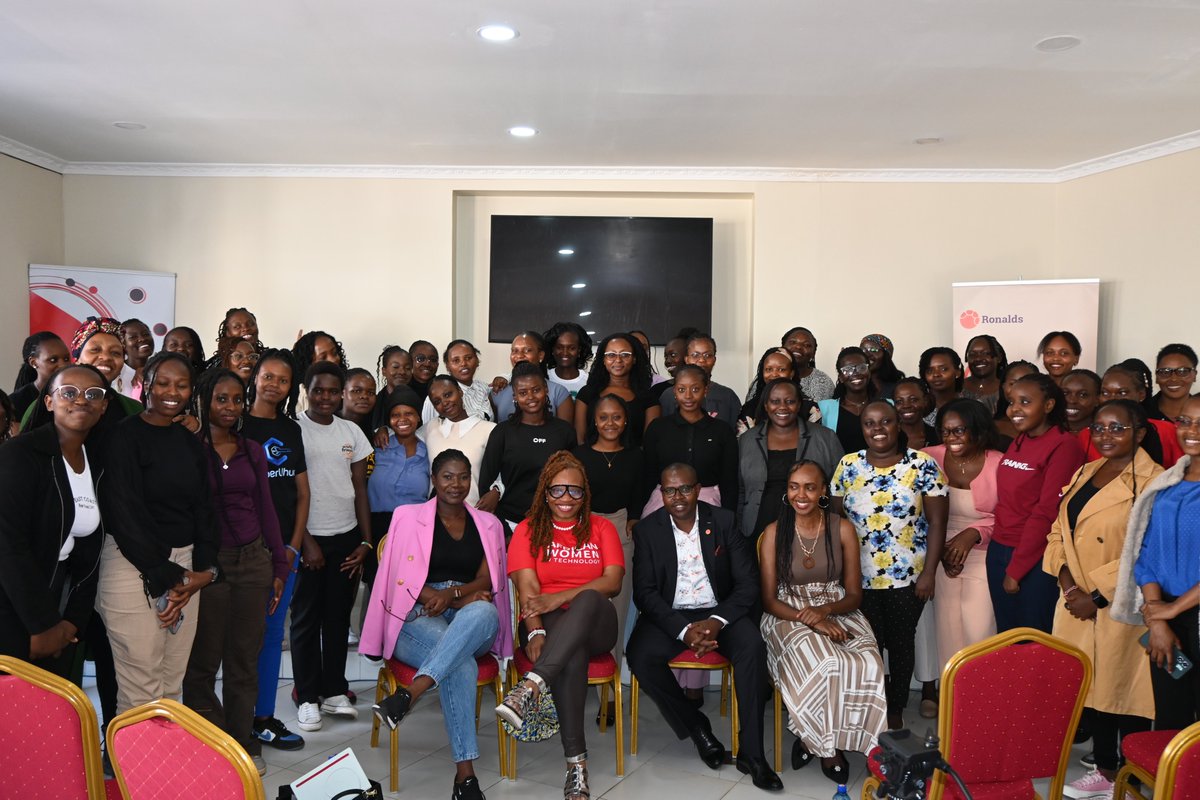 Women in Tech: Driving Growth &amp; Innovation!

“Empowering women isn’t just responsibility—it’s strategy.” ~ Ronald Bwosi

#WomenInTech #Growth #Professionalism #Sustainability #RonaldsAfrica