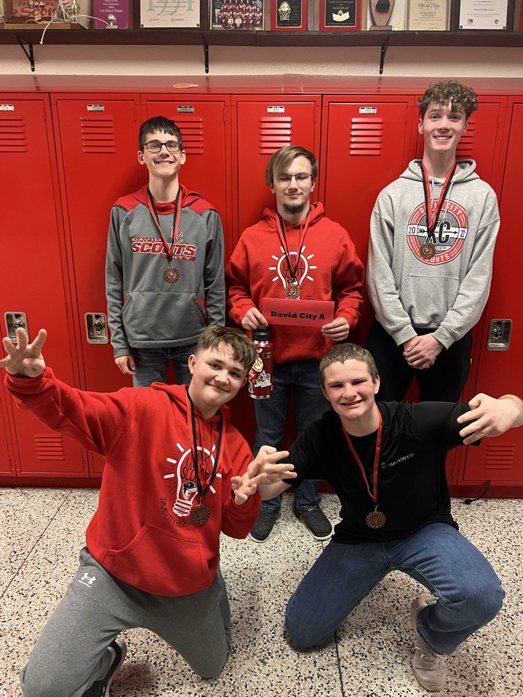 DC_Scouts's tweet image. 37 teams from 14 schools competed in the DC Quiz Bowl Invite today! DCHS-A placed 3rd going 5-1 on the day! DCHS-B were 2-2. DCMS-A scored 410 points in pool play and won their first tournament match. DCMS-B  scored 210 pool play points. Great job, everyone! 🧠✨ #GoScouts