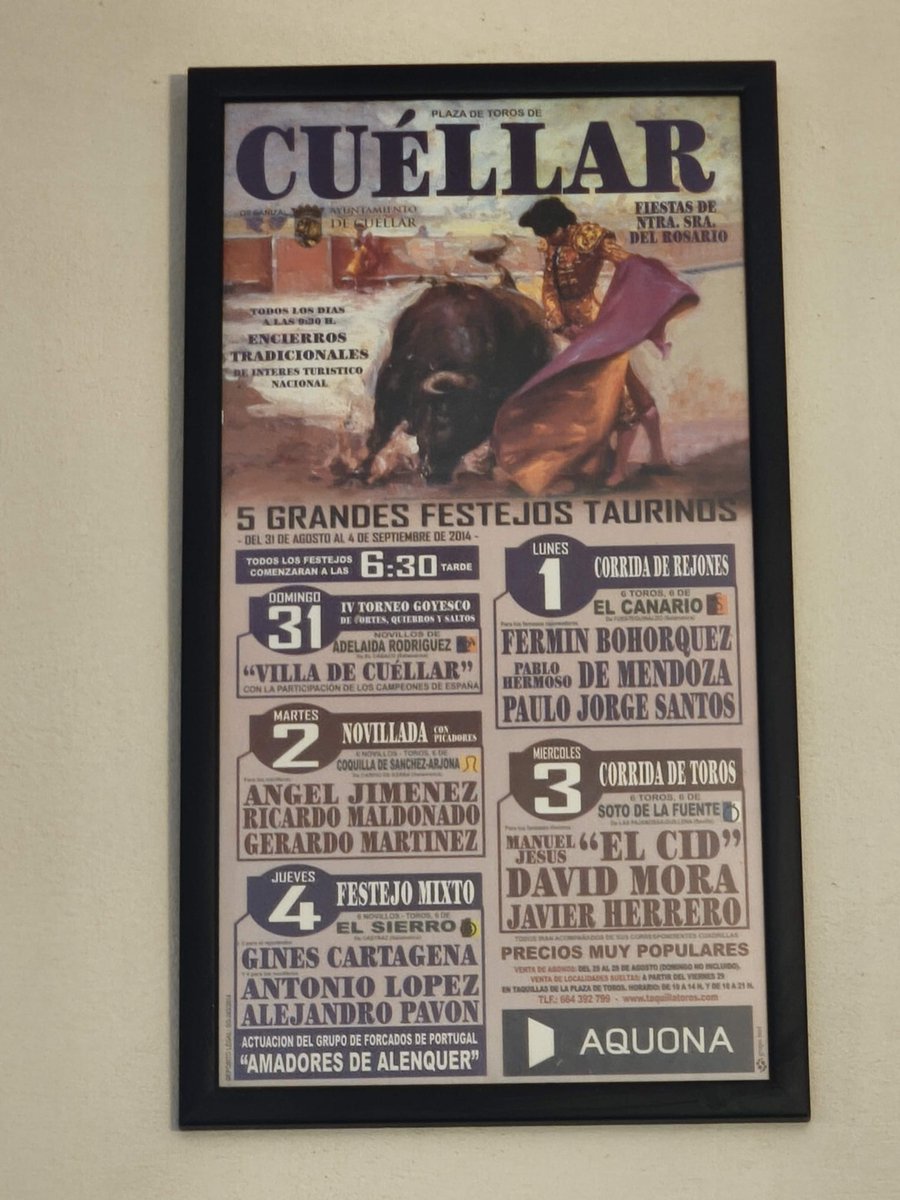 Ayer terminamos la semana en la finca El Roque,donde pastan los novillos de la ganadería de Soto de la Fuente,por allí pudimos ver un cartel del 2014,cuando lidió en tierras cuellaranas,finca bonita y bien cuidada,deseamos que tenga suerte este 2025 y podamos ver alguna novillada