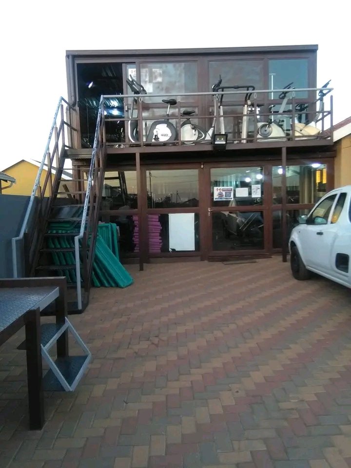KasiEconomy's tweet photo. Tebza Gym

📍50/8151 Lenong St, Windmill Park, Boksburg, 1632 https://t.co/A5md05HHkC
