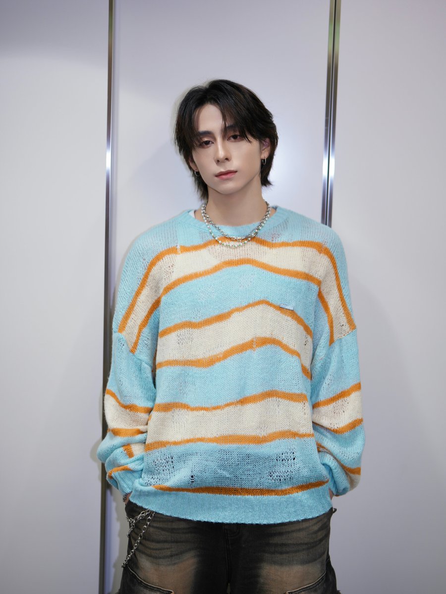 西洸人　IN(I)SIDE ver. IN(I) side ver. FC限定盤 西洸人 ミニポスター - メルカリ