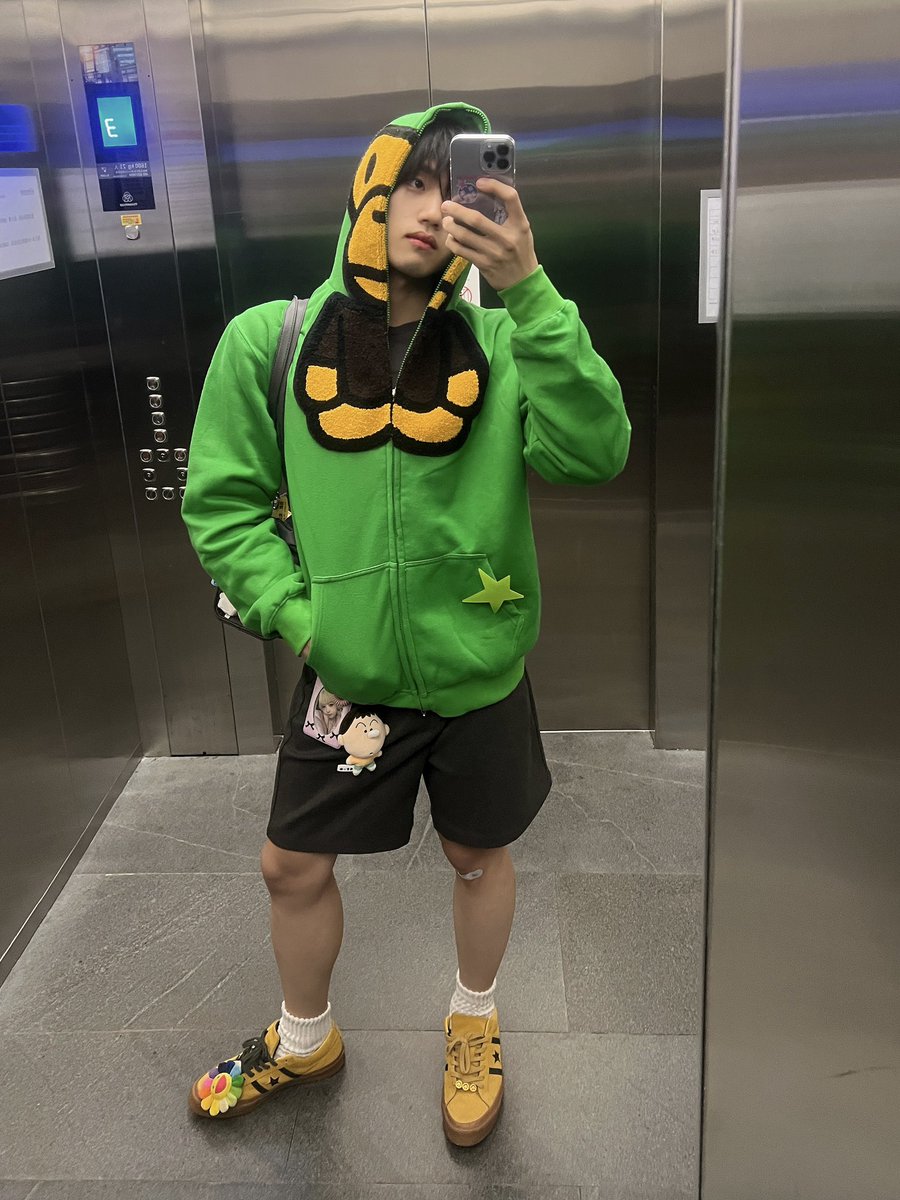 QQ空间 tweet media