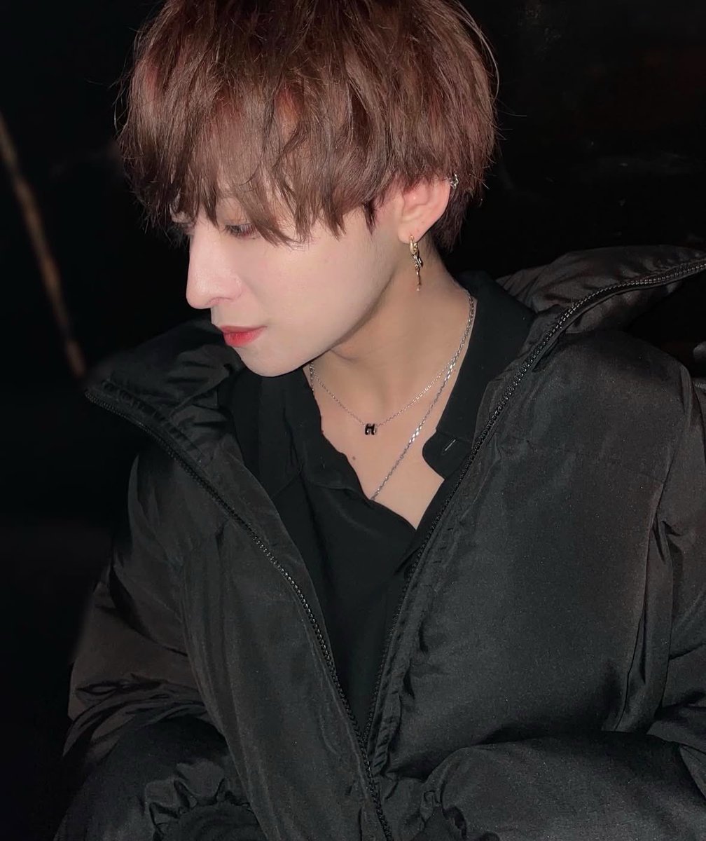 Night time stroll ദ്ദി(｡•̀ ,<)~✩‧₊