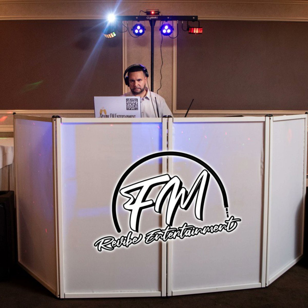 Djfmsparkz's tweet image. Book your next event with 
@djfmsparkz
Myweblynx.com/djfmsparkz
#REVIBEFMENT
#djfmsparkz #openformat 
#sparkzeffect  #weddingday #sweet16party #privateparty 
#familyparty
@revibe_pointnclick
#weddingdj #ido #2025 #weddingphotographers #booknow  #newjerseyweddings #newjerseydj