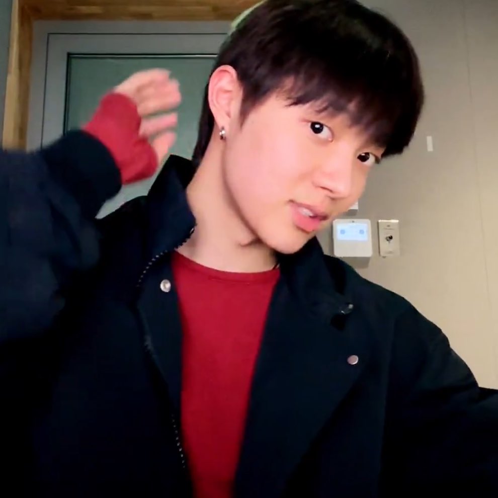 9779www's tweet photo. 꺄 ..  ~~  ❤︎ https://t.co/WtjpqT8IsI