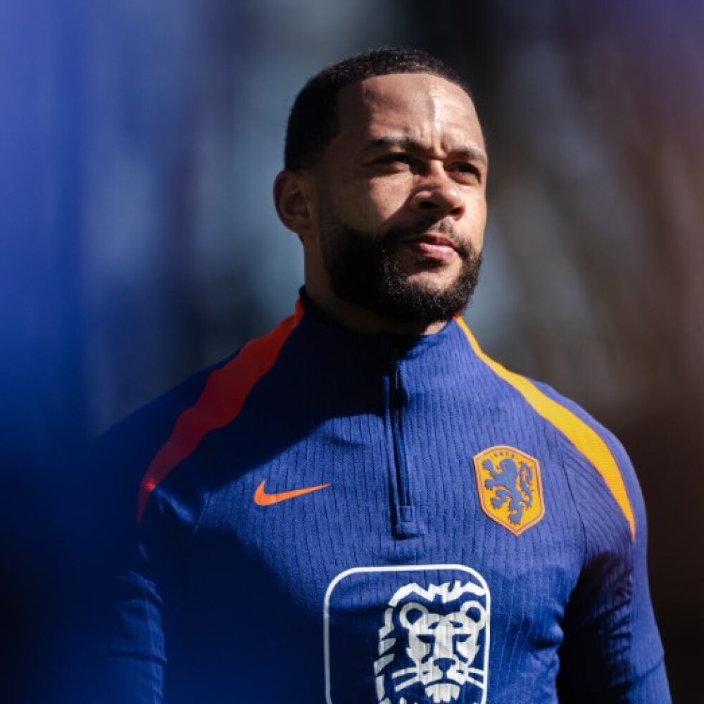 curinthiansdeve's tweet photo. Memphis depay chegou a 47 gols pela Holanda. Ficando apenas a 3 gols atras de Robin Van Persie

Robin van Persie – 50 gols
Memphis Depay – 47 gols
Klass-Jan Huntelaar – 42 gols
Patrick Kluivert – 40 gols
Dennis Bergkamp e Arjen Robben – 37 gols https://t.co/FcVCkKLMA1