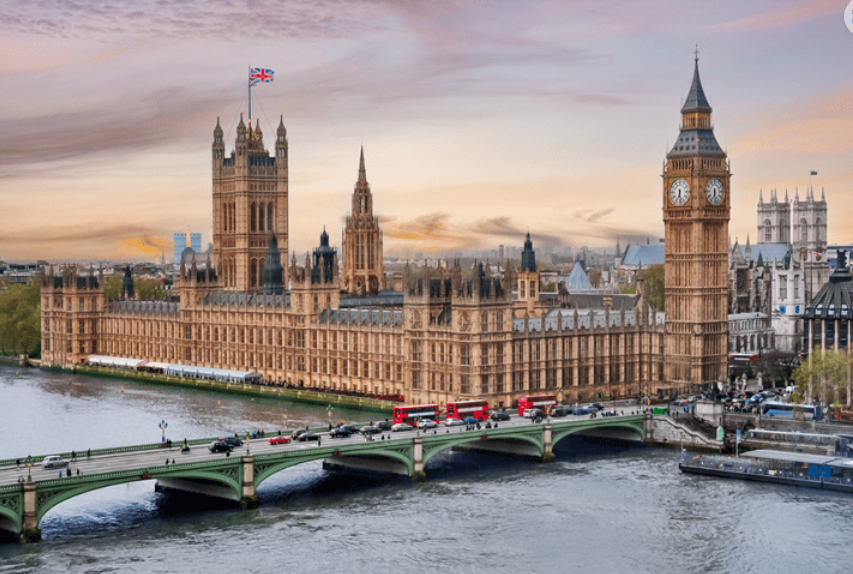 Colliers_UK's tweet photo. #Colliers welcomes the Lords' challenge to the flawed Non-Domestic #Rates bill. 
 
Blanket higher business rates for larger businesses would hurt growth, impacting hospitals, manufacturers, offices and retailers. 

🔗 https://t.co/5Ip8cNdqD2 https://t.co/ojy9DwRzhs