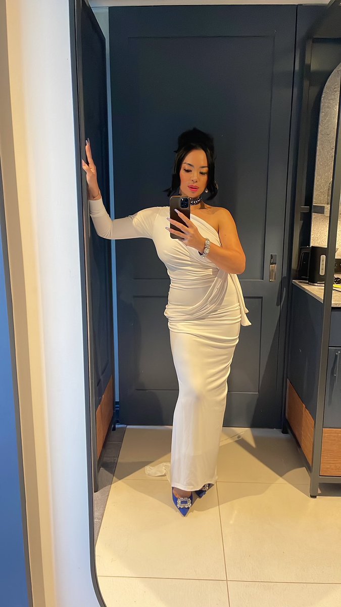 Apsara (@aspireapsara_) on Twitter photo The ancient Stoics were shining upon us last night.. 💫
<a href="/IvySocieteHQ/">Ivy Societe Official</a> - you sure know how to host a ‘do’ Miss <a href="/Blairehunter_/">Blaire Hunter 🍕</a> The ancient Stoics were shining upon us last night.. 💫
<a href="/IvySocieteHQ/">Ivy Societe Official</a> - you sure know how to host a ‘do’ Miss <a href="/Blairehunter_/">Blaire Hunter 🍕</a>