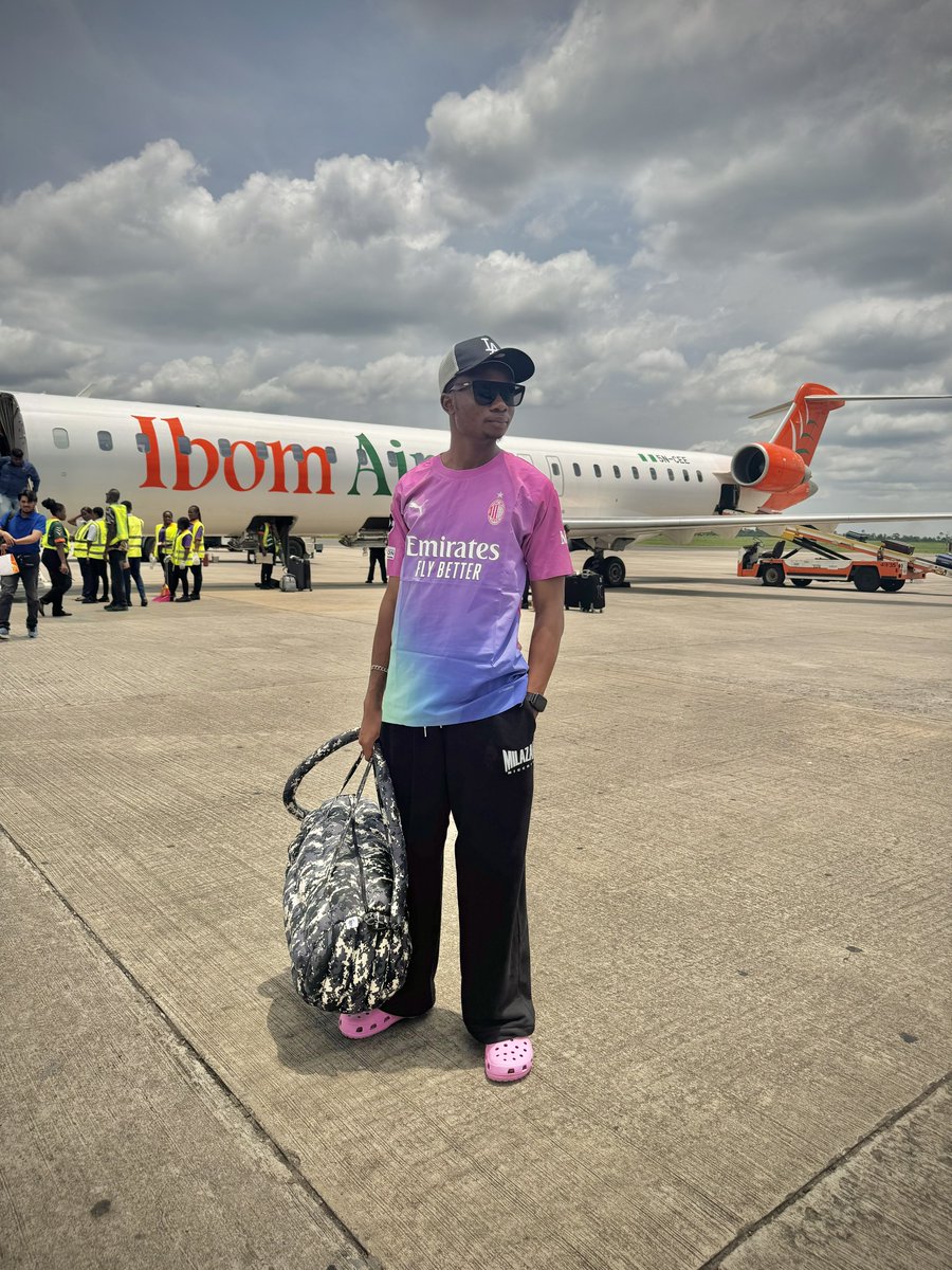 the_smallie's tweet photo. Uyo for Super eagles 🛩️🇳🇬❤️ https://t.co/DutgAqcOx3