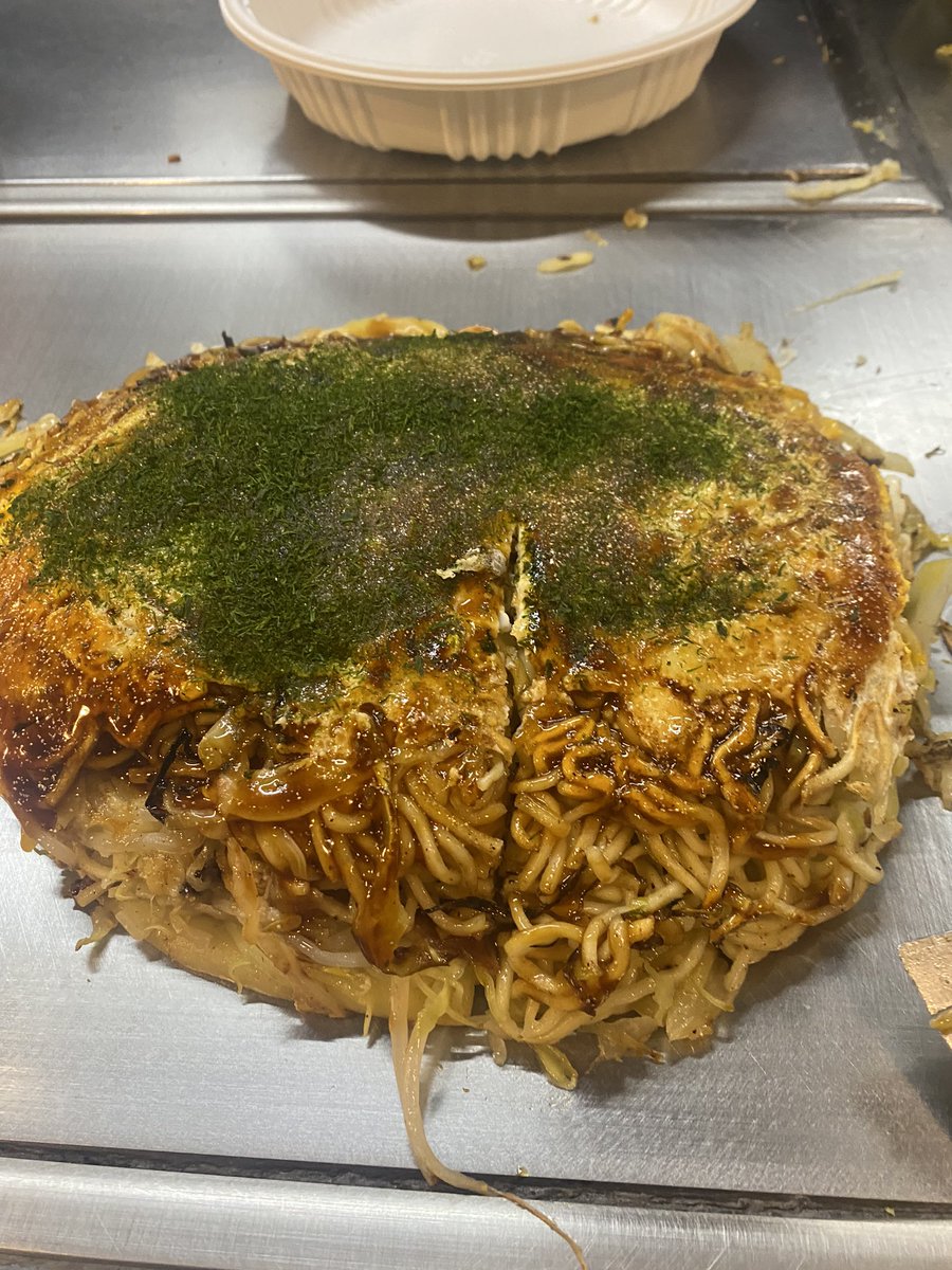 #そば玉や
明日はお休み　晩御飯はそば玉や　さん　もうアレですよ😊
お会計済ませたお客さんみんなニコニコ😊　　これが美味しいお店！楽しい時間ありがとうございます♪写真撮る前にガマンできずヘラ刺してましたw