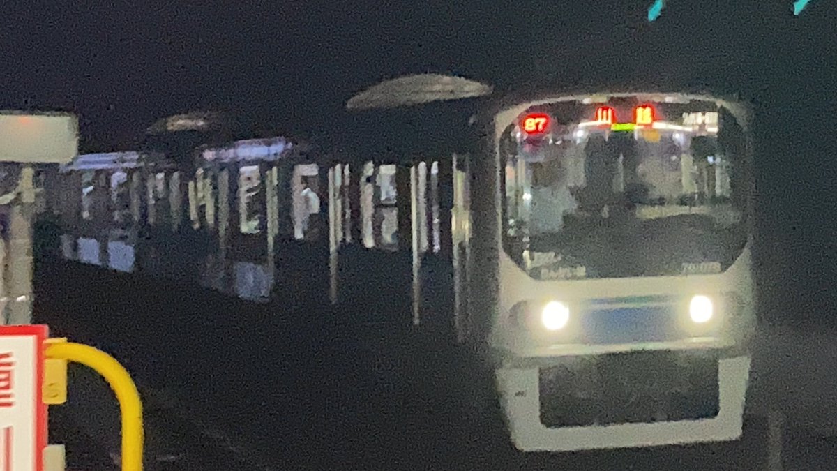 krl_lf's tweet photo. おやすみ #いいねした鉄道ファン全員フォローする #RTした鉄道ファン全員フォローする https://t.co/IwARAVXmUx
