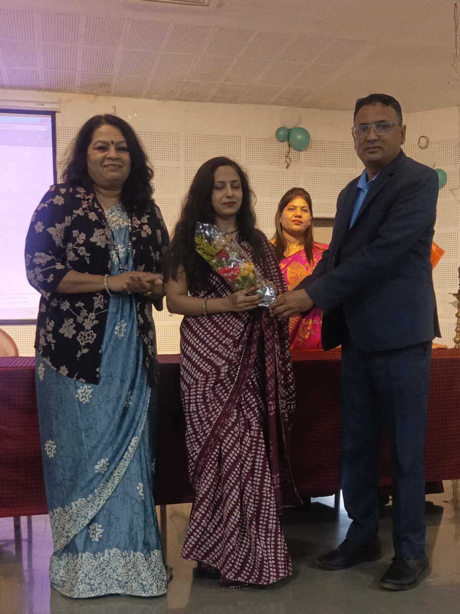 sandipuniv's tweet image. The Dept. of #EngineeringSciences at #SandipUniversity’s School of Engineering &amp;amp; Technology (#SOET) successfully organised an inspiring expert lecture on “Engineering Your Mindset” to help students develop a growth mindset and build emotional resilience.