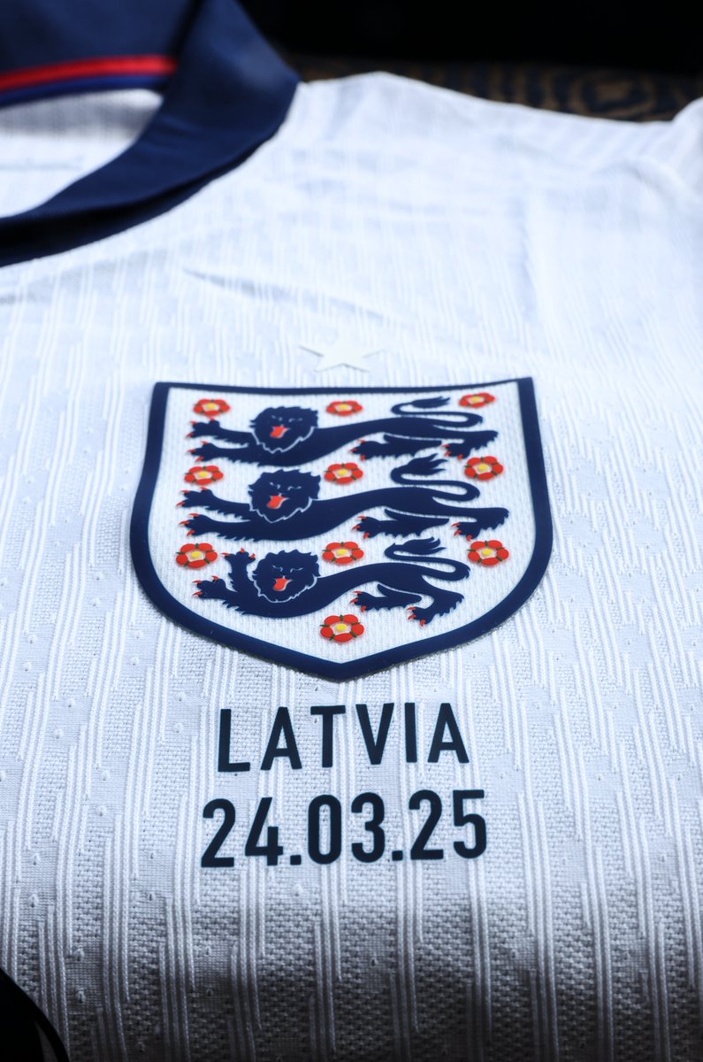 England tweet media