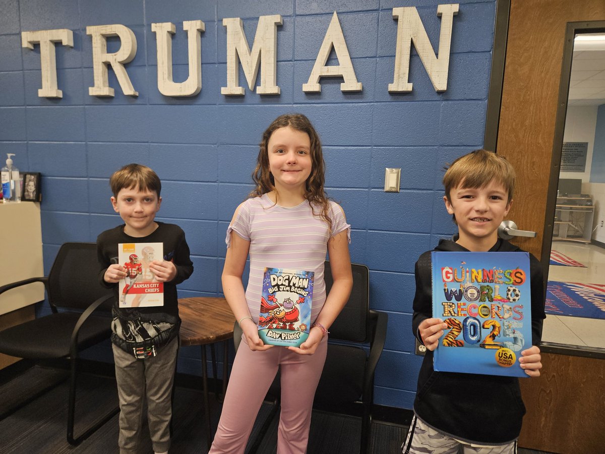 SaraShevchuk's tweet image. Congrats to our @SpsTruman Read 417 winners! These winners read 417 minutes in the 3rd quarter. #SPSreadtosucceed