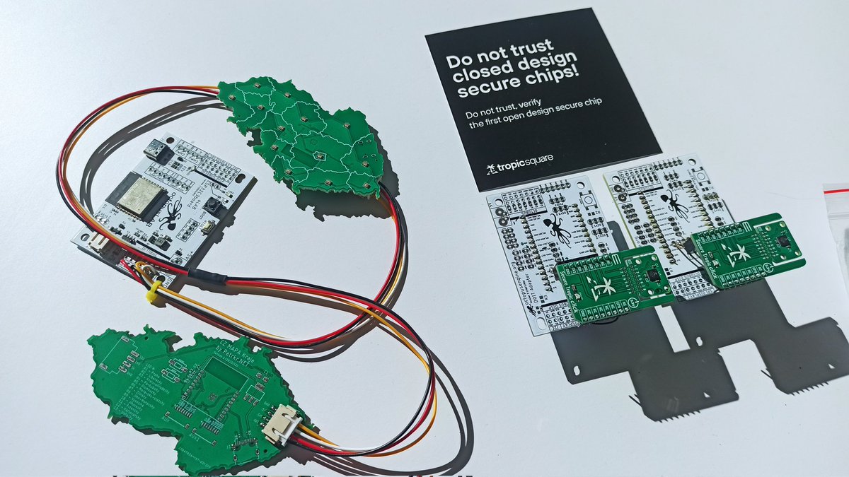 LabOctopus's tweet image. V sobotu proběhl již tradiční pražský #ArduinoDay pod záštitou @RoboDoupe - díky @dX2512 @petrkr @mcbig_cz