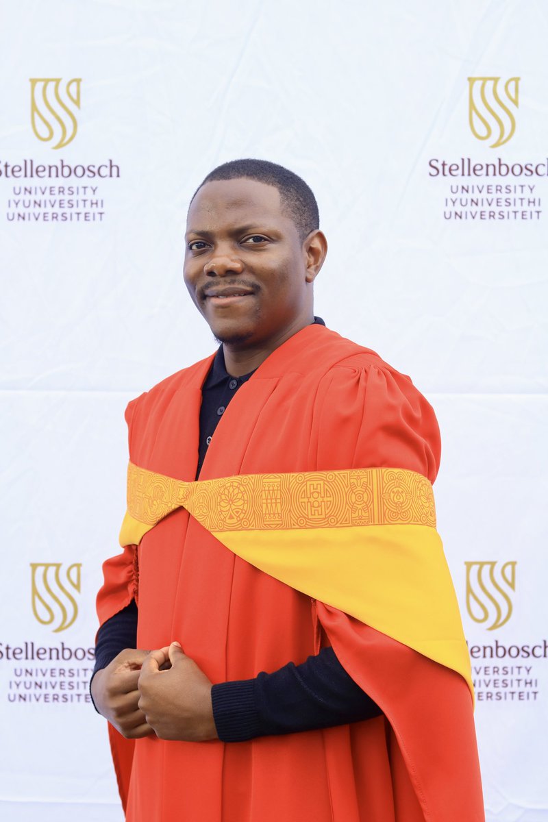 Munashe Chideya (@munashechideya) on Twitter photo Finally, the red gown!! The last degree, but the work is far from over. A huge thank you to my supervisors <a href="/JohanFourieZA/">Johan Fourie</a> and <a href="/Edkerby/">Edward Kerby</a> for their support, mentorship and belief in my work. Not forgetting my <a href="/LEAP_SU/">Laboratory for the Economics of Africa's Past</a> community. Now let’s turn knowledge into impact! Finally, the red gown!! The last degree, but the work is far from over. A huge thank you to my supervisors <a href="/JohanFourieZA/">Johan Fourie</a> and <a href="/Edkerby/">Edward Kerby</a> for their support, mentorship and belief in my work. Not forgetting my <a href="/LEAP_SU/">Laboratory for the Economics of Africa's Past</a> community. Now let’s turn knowledge into impact!