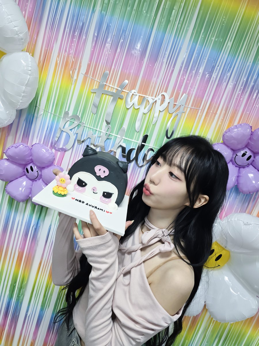 5ecretNumber's tweet image. [*****]

🎂ZUUtopia 세계로 들어와ZUU🎂

#SECRET_NUMBER #시크릿넘버
#ZUU #주 
#HAPPY_ZUU_DAY
#ZUUtopia_세계로_들어와ZUU
#ZUUPER_MAKNAE_DAY 
#해피_주_데이