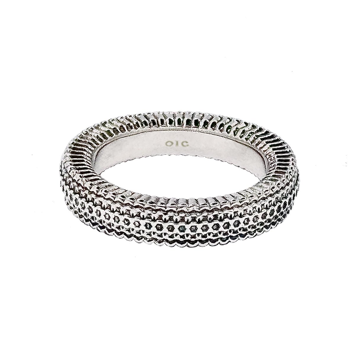 OICOFFICIEL's tweet image. FYI for the people who might want to find the ring information… “the ring” on his ring finger is ours!💍💕

oicofficiel.com/shop_ring/?idx…