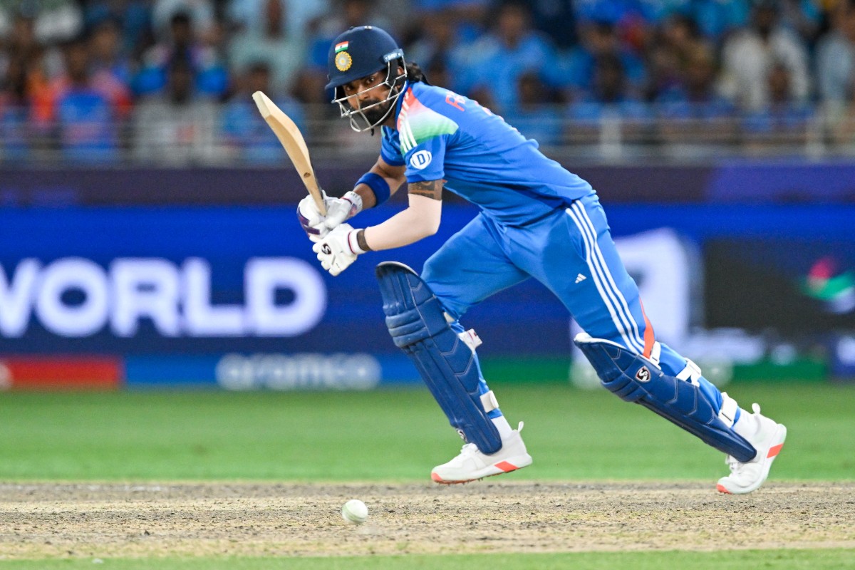 🚨 NO KL RAHUL TONIGHT. 🚨

- KL Rahul will miss the first match of Delhi Capitals as he's expecting the birth of his first child. (Cricbuzz).