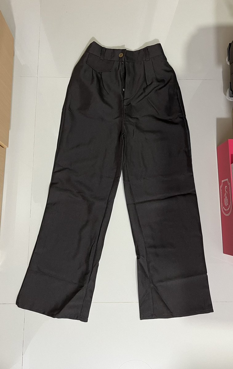 ddalgitteok's tweet photo. wts kulot cokelat tua
size S (detail ukuran di pic 4)

💸 60k

baruu bgt nyampe tp ternyata ga muat 😭 https://t.co/qWpM4xdwfZ