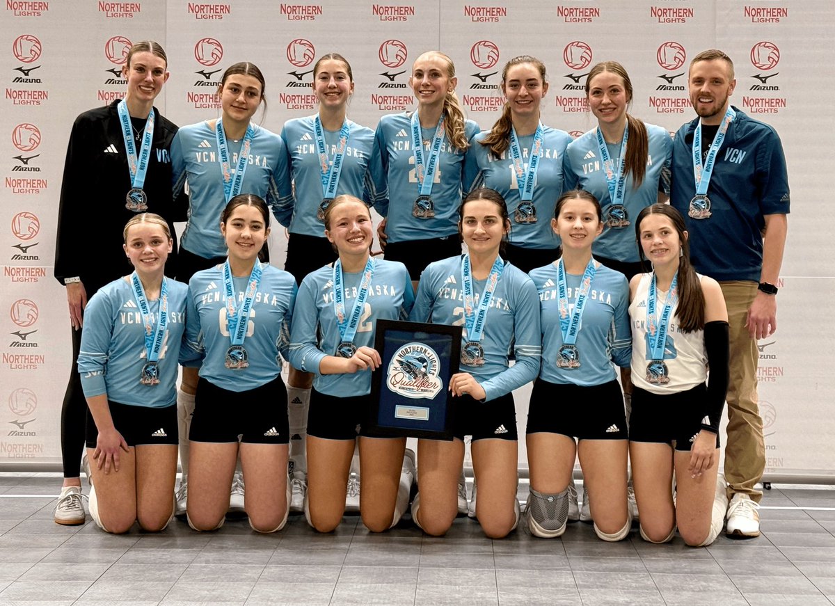 patsy_sumner's tweet image. Great weekend at Northern Lights. Finished 2nd in USA division and secured a bid to nationals. Keep working hard girls! 🩵🙌🩵#vcnebraska #greatplainsvb #prepdig