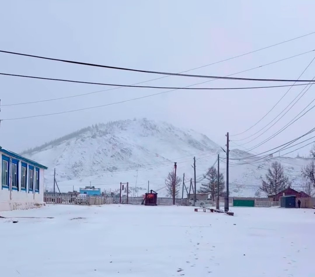 ...Хэрэв чиний сэтгэл цэвэр ариун бол 
   Баяр баясгалан чамайг сүүдэр мэт дагана...
Сайхан амарцгаагаарай!