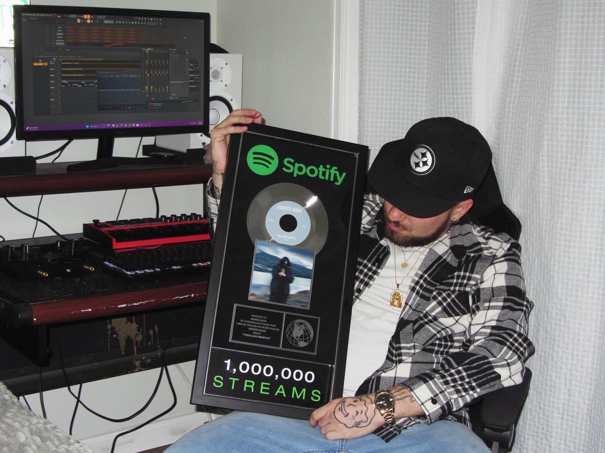 Squints Mane tweet media