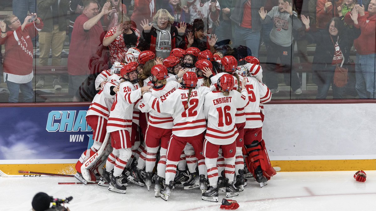 Wisconsin Hockey tweet media