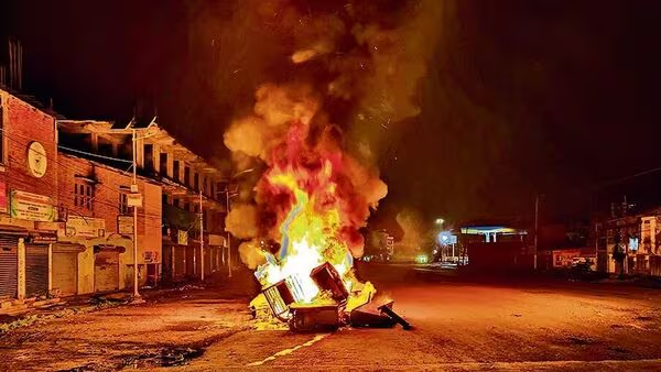 NetaFlixIndia's tweet photo. @amitmalviya This is Manipur. 1500 miles away! https://t.co/TpyhDKn7Eu