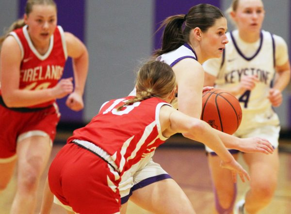 Perez_Sports's tweet image. Breaking🏀🚨

Keystone's Division IV All-Ohioans:
- Madyson Sokolowski, 2nd
- Vivian Cassell, SM
- Brooklyn Barber, HM

@KLSD_Sports @MJournalSports