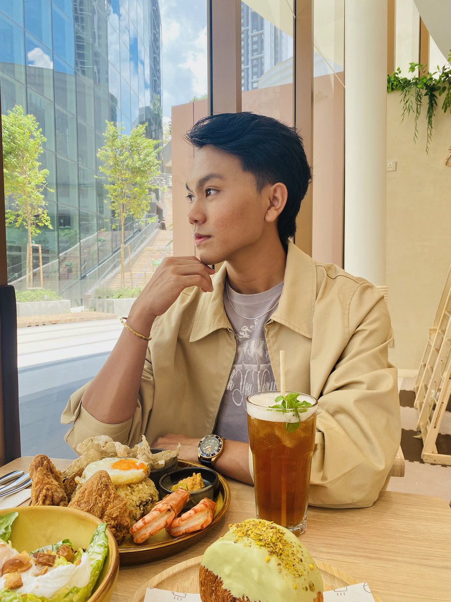 Heyyoocayang's tweet photo. This place was very nice ambience. Also had a good meals that you can eat while hangout with your partner or friends. You guys should try it. Very recommended๐ซถ๐ป
๐Chef Kecik Lalaport #Chefkecik https://t.co/pq6yhv00Hc
