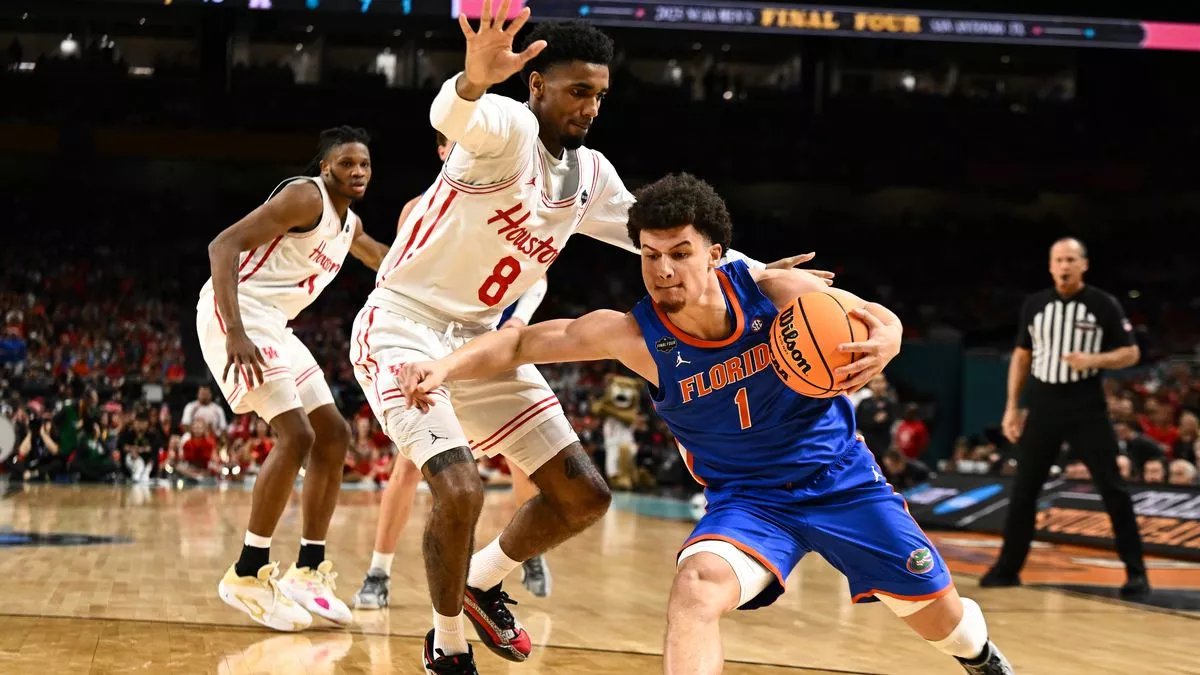 BREAKING: Florida completes the stunning comeback to beat Houston in the men's NCAA Tournament Final, its first championship since 2007 and third overall

themirror.com/sport/basketba…