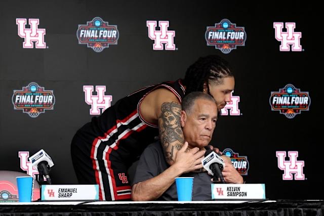 CBKReport's tweet photo. 2025 Houston Appreciation Post:

• 35-5 Record — had not lost since Feb. 1 before tonight
• Two non-overtime losses
• Big 12 Champions (B2B)
• Beat the heavy favorite Duke in the F4
• Best defense in the country

Kelvin Sampson has built a hell of a program in H-Town. https://t.co/5lfXNZL1tv