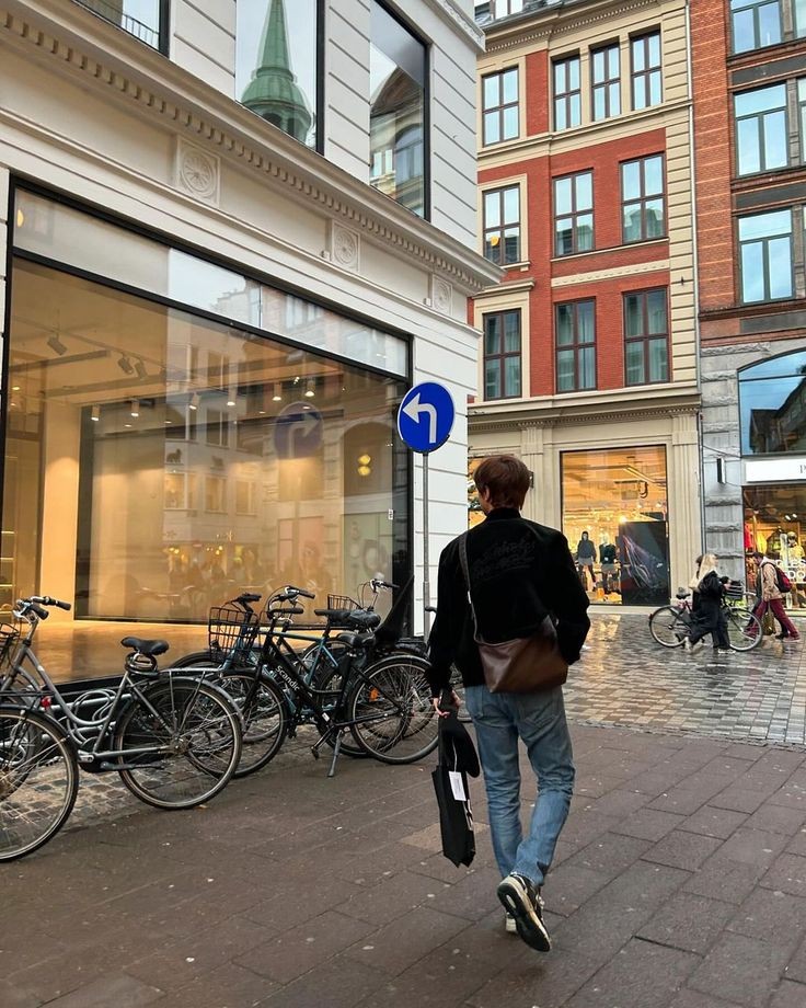 Juneeeee tweet media