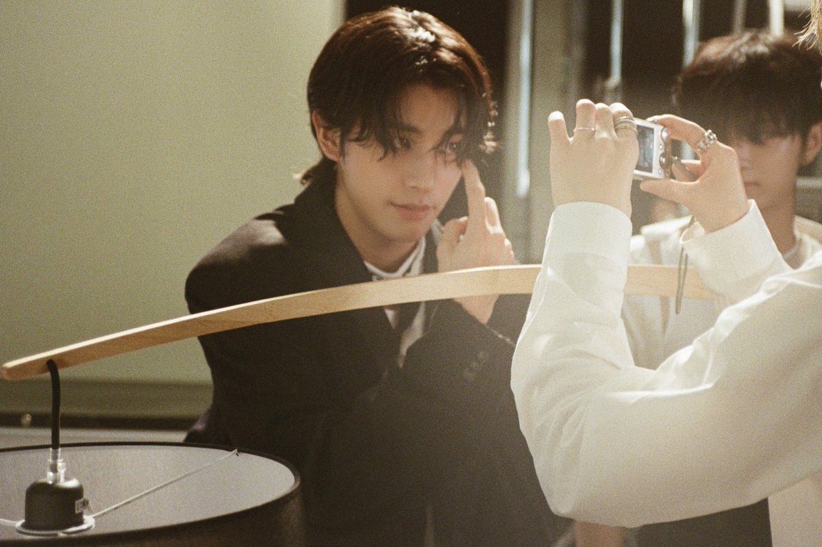 jake9226's tweet photo. 🎞️ 🎞️ 🎞️ #JAKE #제이크 https://t.co/Cb89jk8gWy