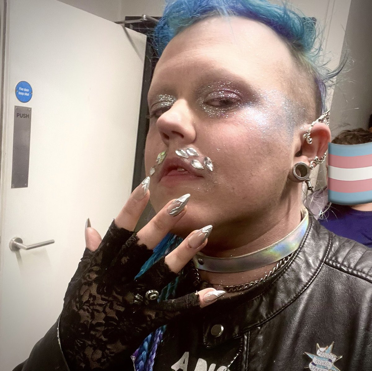 ☀️Rah/راه/sign: ROAR/drag: Ra'Angelus (@tricerawrites) on Twitter photo had a magical time last thursday performing as your new favourite genderfuck-drag-faerie poet Ra'Angelus for <a href="/TheArtOfDragUK/">The Art Of Drag</a> showcase. there may well be more where this came from… had a magical time last thursday performing as your new favourite genderfuck-drag-faerie poet Ra'Angelus for <a href="/TheArtOfDragUK/">The Art Of Drag</a> showcase. there may well be more where this came from…