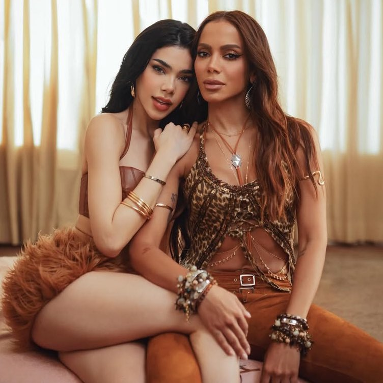 KENIA OS X ANITTA! Os dois maiores fandoms da América Latina unidos. 🇲🇽🇧🇷