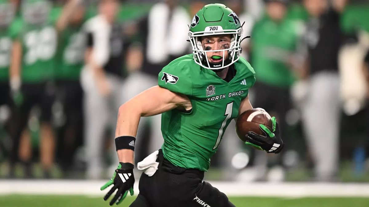 BLESSED to receive a division 1 offer from the University of Dakota #AGTG!🌟<a href="/UNDsports/">NorthDakotaAthletics</a> <a href="/alex_pallone/">Alex Pallone</a> <a href="/AllenTrieu/">Allen Trieu</a> <a href="/PrepRedzoneMI/">Prep Redzone Michigan</a> <a href="/MIexposure/">Michigan exposure</a> <a href="/MIexposure/">Michigan exposure</a> <a href="/MichFBFrenzy/">Michigan Prep Frenzy</a> <a href="/CoachAllenElite/">Jerrell Allen</a> <a href="/HiddenGem_elite/">Motorcity___Hiddengems</a> <a href="/CoachDeeHoward1/">Coach Dee Howard</a> <a href="/DetKingFootball/">Detroit King Football</a>