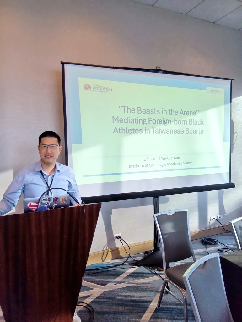 DrDanielSun's tweet image. My first #SCMS conference is in the book. My presentation talks about how Black athletes are perceived in Taiwan, using Dwight Howard (who played in Taiwan for a short period) and two other basketball players as examples. 

Lucky to be assigned a room with spectacular views!