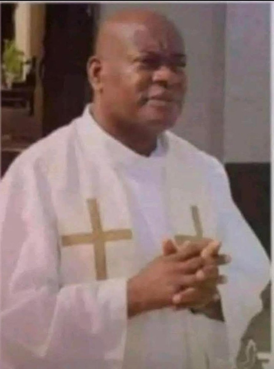7_kalfou's tweet photo. Le curé de la paroisse Saint-Jean Baptiste de Jean-Rabel, le Rév. Père Ronald Jeannite, est décédé ce lundi 7 avril 2025,à la suite d’un malaise. Dans cette pénible circonstance,la direction du journal présente ses sympathies à sa famille et à la communauté de Jean-Rabel.#KALFOU https://t.co/eSSlSsJsQl