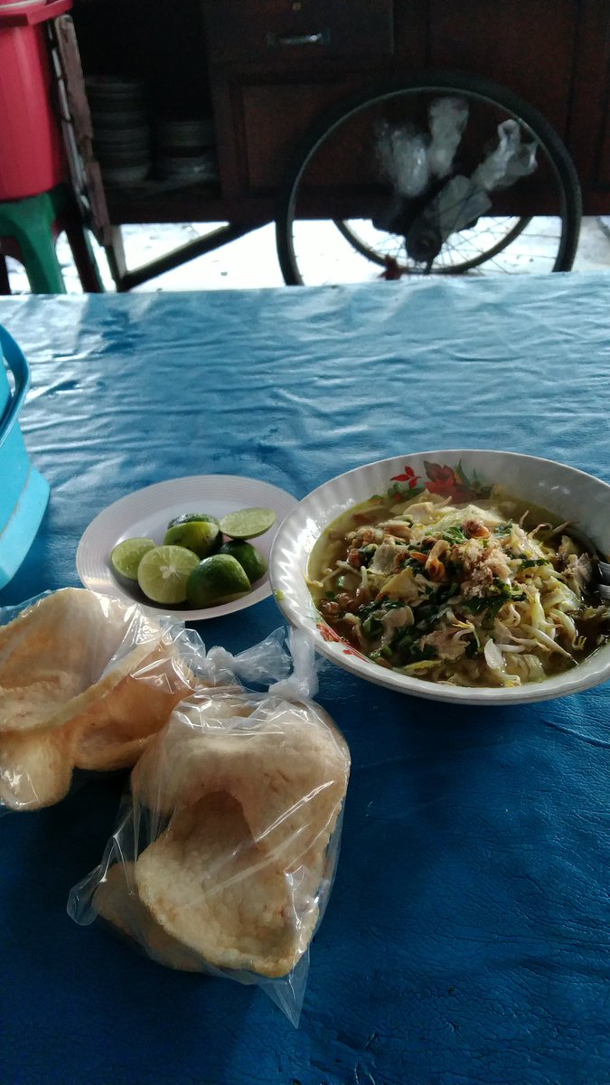 Sarapan dulu lah,biar gak olenk