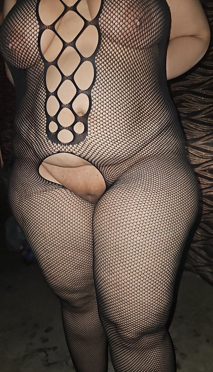 عندي مزاج انام لابسة دا
قاعدة لوحدي في البيت انهردة ومتحررة عالأخر
 وانتوا هتناموا ازاي؟ ❤️🔥