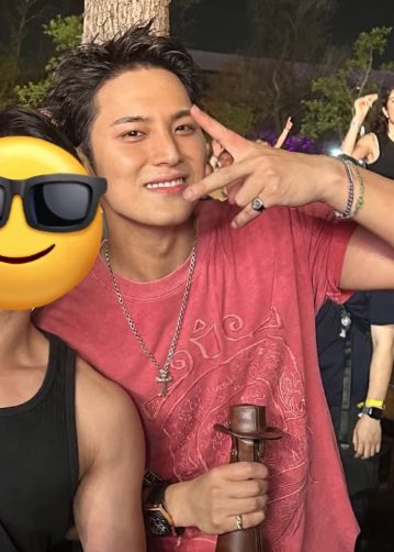 more of mingyu at the audience area of tecate pal norte 🖤 he took photos with other festival goers #민규 #세븐틴