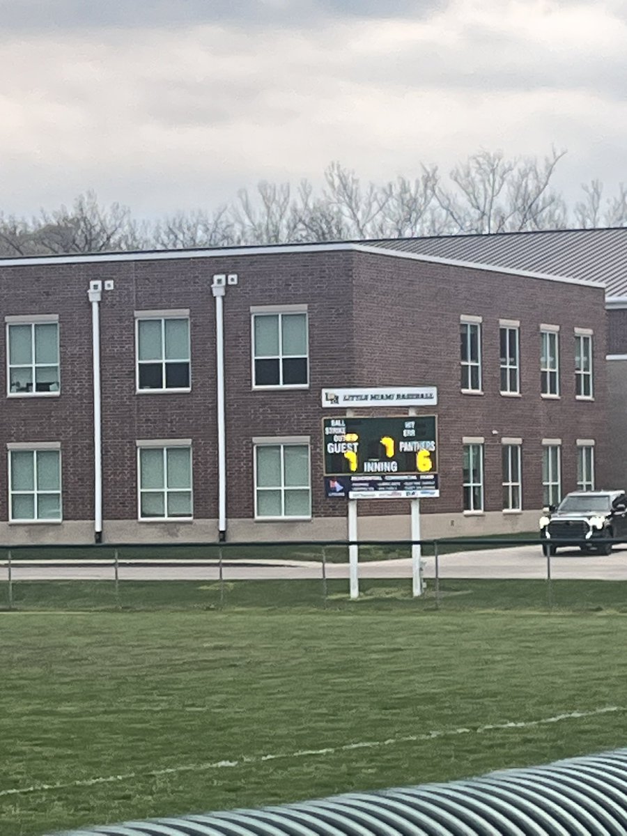 Varsity Girls Softball and JV Boys baseball both fought hard tonight but came up short. Way to battle till the end! <a href="/LM_Athletics/">Little Miami Athletics</a> <a href="/HamiltonTwpPD/">HamiltonTwpPD</a>
