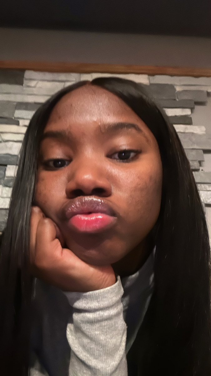 Tonajaaa's tweet photo. Natural tease https://t.co/5iUH6GnFA8