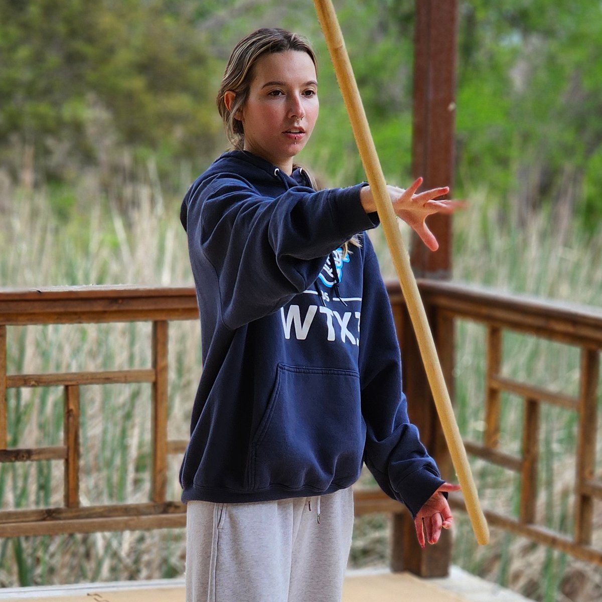 Noble_Knight_Md's tweet photo. We  braved the cold for our first stunt fighting training! Stunt  coordinator Kelly Riot and weapons expert Master Ali took actors Izzy and Moon through the basics of sword combat needed for "Ava Everheart: Champion of Earth?!" https://t.co/fxvQgFQkJF