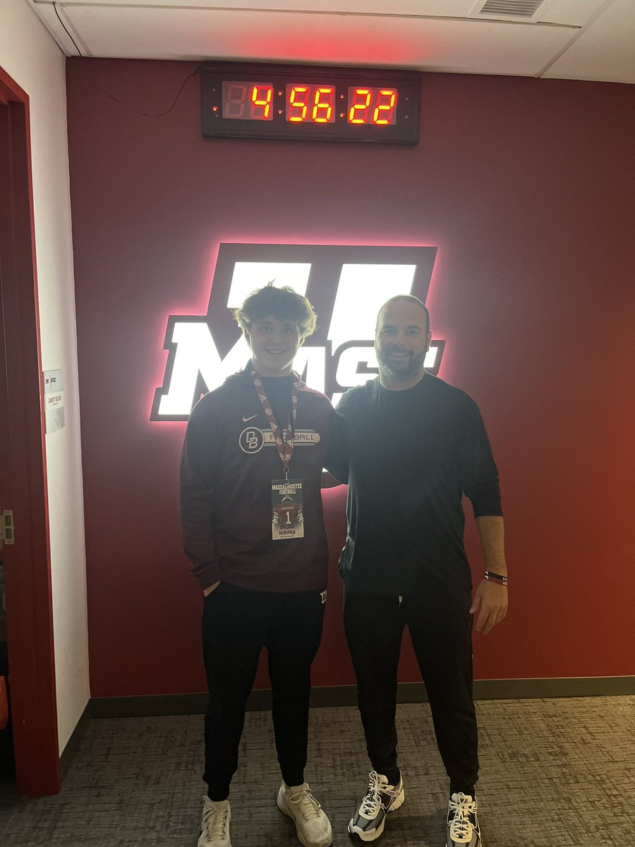 Had an amazing time at <a href="/UMassFootball/">UMass Football</a>  this weekend.  Loved the energy at practice and enjoyed speaking with the coaches.  Can’t wait to be back!
<a href="/UMassCoachJake/">Mike Bajakian</a> <a href="/coachharasymiak/">Joe Harasymiak</a> <a href="/Cody_High/">Coach High</a> <a href="/CoAcHKeLZZz3/">Markell Harrison</a> <a href="/QBUniverseQBU/">QBUniverse</a> <a href="/Mad_Qb/">Madei Williams 🔌</a>