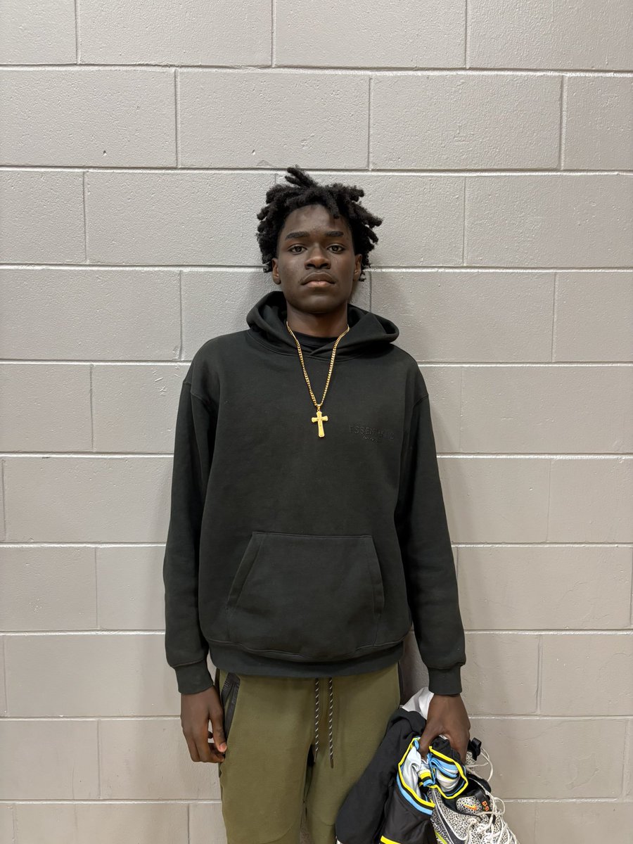 JR ~ SR SHOWCASE (@showc8sehoops) on Twitter photo Ulysse Drovinsky
Class: 2025
Height: 6β3
Position: SG
High School: <a href="/DJGHS_HOOPS/">DJGHS_Hoops</a>
When Ulysse is on the floor watch your head. His athleticism stands out with a wing span of a pterodactyl that turns his defense into offense. He can score any time he wants. Ulysse Drovinsky
Class: 2025
Height: 6β3
Position: SG
High School: <a href="/DJGHS_HOOPS/">DJGHS_Hoops</a>
When Ulysse is on the floor watch your head. His athleticism stands out with a wing span of a pterodactyl that turns his defense into offense. He can score any time he wants.