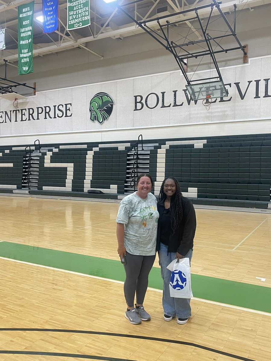 I had a great visit today <a href="/EnterpriseStSB/">Enterprise State CC Softball</a> . Thank you <a href="/coachclairg/">Coach G</a> for having me.
